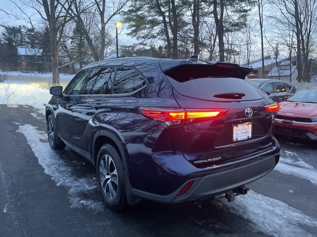 2022 Toyota Highlander XLE