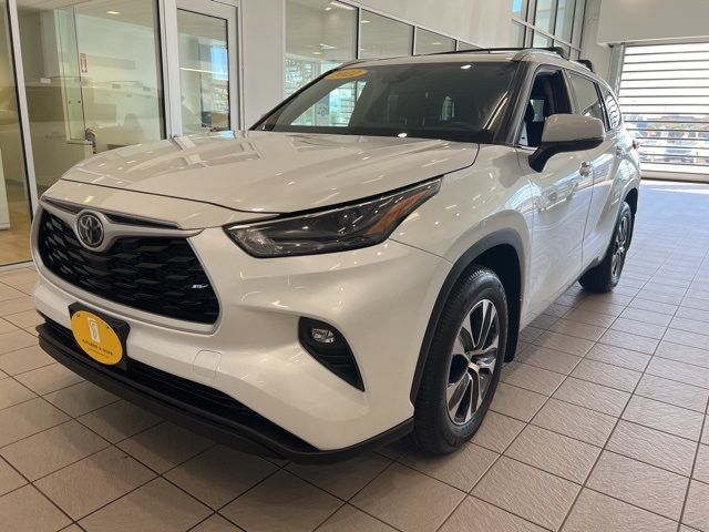 2022 Toyota Highlander XLE