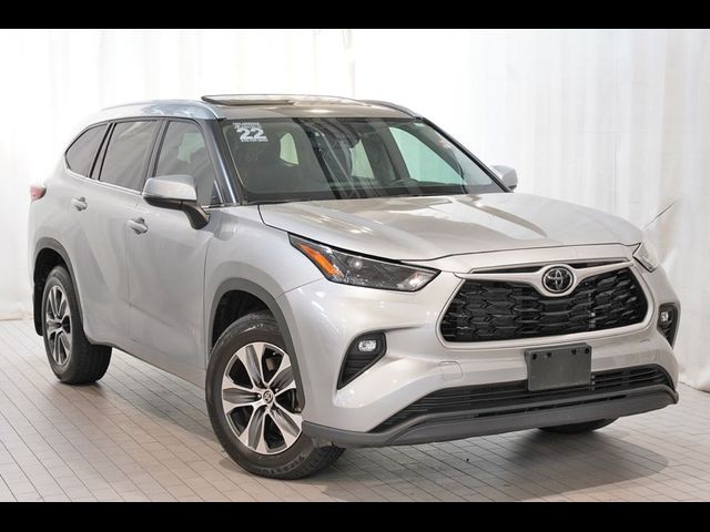 2022 Toyota Highlander XLE