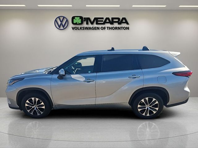 2022 Toyota Highlander XLE