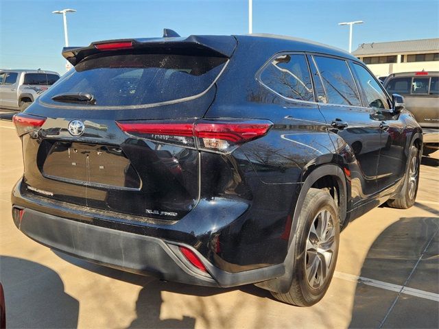 2022 Toyota Highlander XLE