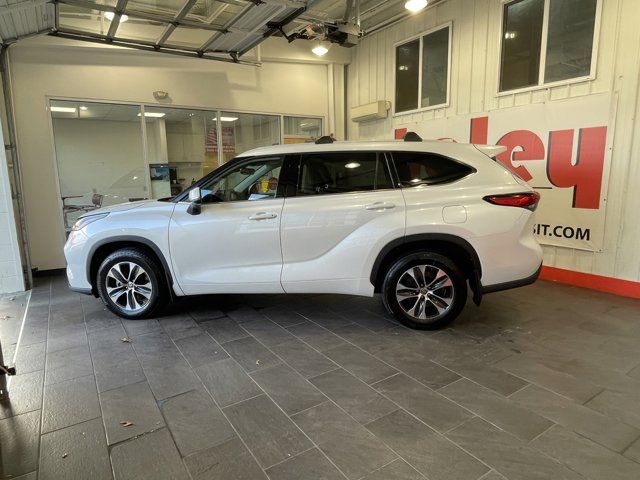 Used Toyota Highlander With Automatic For Sale Near Me 