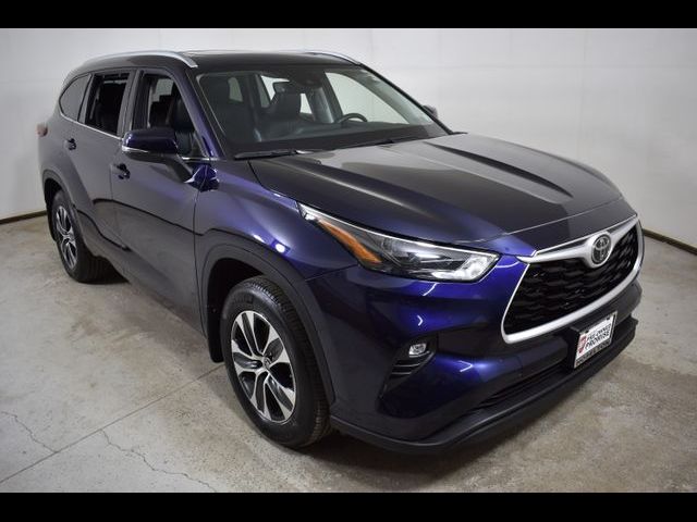 2022 Toyota Highlander XLE