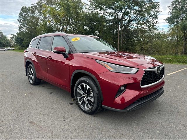 2022 Toyota Highlander XLE