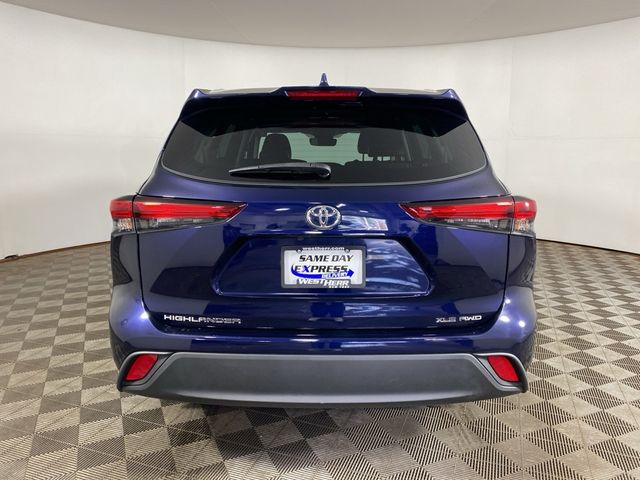 2022 Toyota Highlander XLE