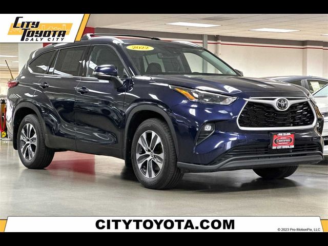 2022 Toyota Highlander XLE