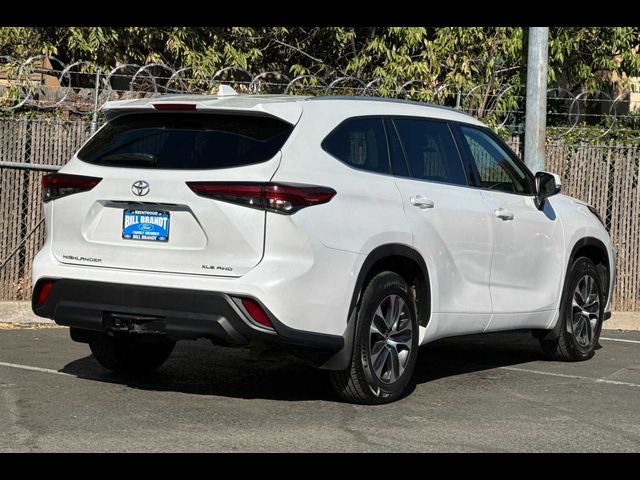 2022 Toyota Highlander XLE