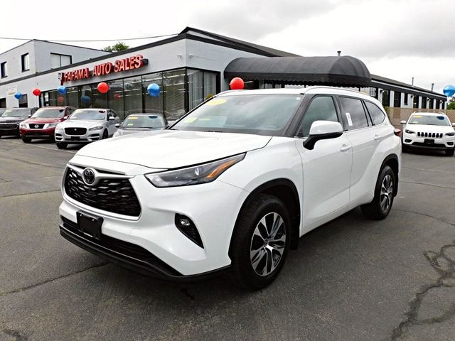 2022 Toyota Highlander XLE