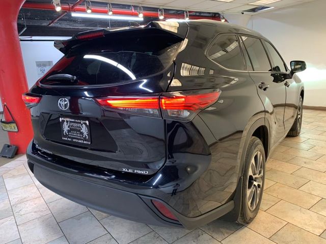 2022 Toyota Highlander XLE