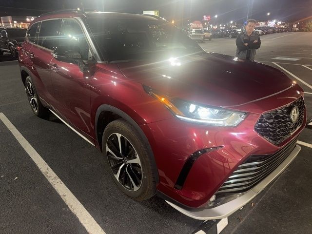 2022 Toyota Highlander XSE