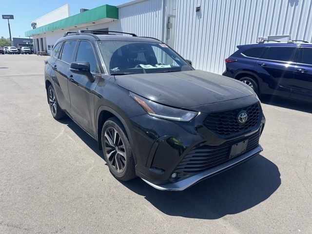 2022 Toyota Highlander XSE