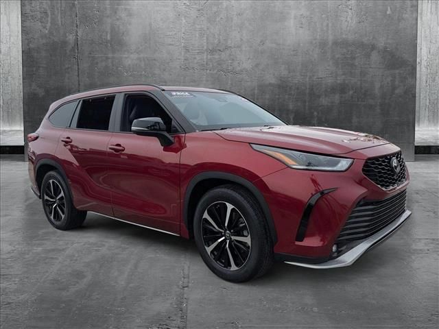 2022 Toyota Highlander XSE