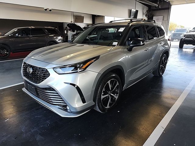 2022 Toyota Highlander XSE