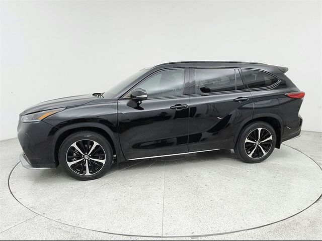 2022 Toyota Highlander XSE