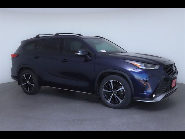 2022 Toyota Highlander XSE