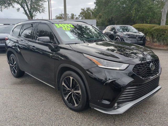 2022 Toyota Highlander XSE