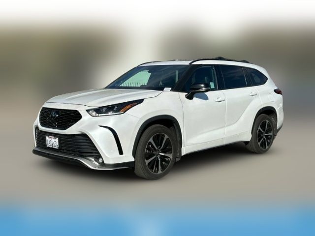 2022 Toyota Highlander XSE