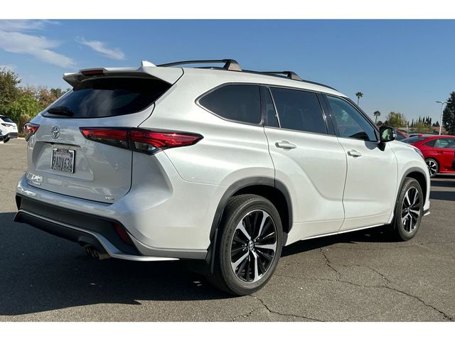 2022 Toyota Highlander XSE