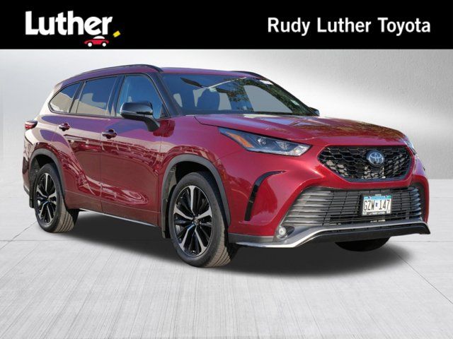 2022 Toyota Highlander XSE