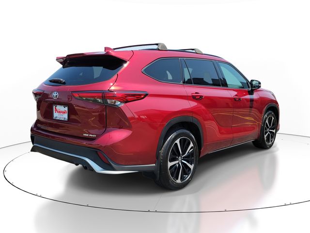 2022 Toyota Highlander XSE