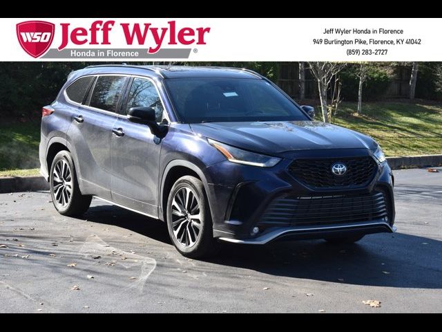 2022 Toyota Highlander XSE