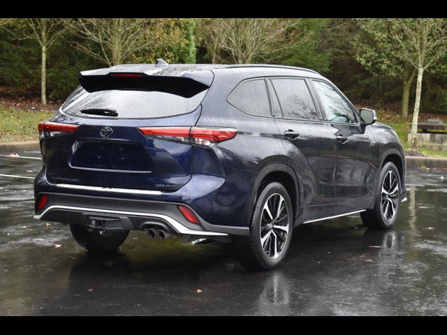 2022 Toyota Highlander XSE