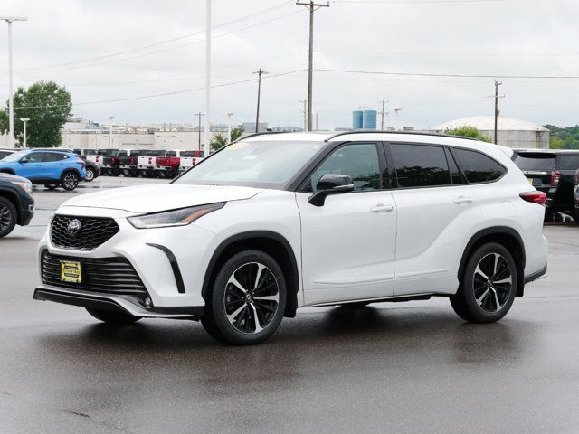 2022 Toyota Highlander XSE