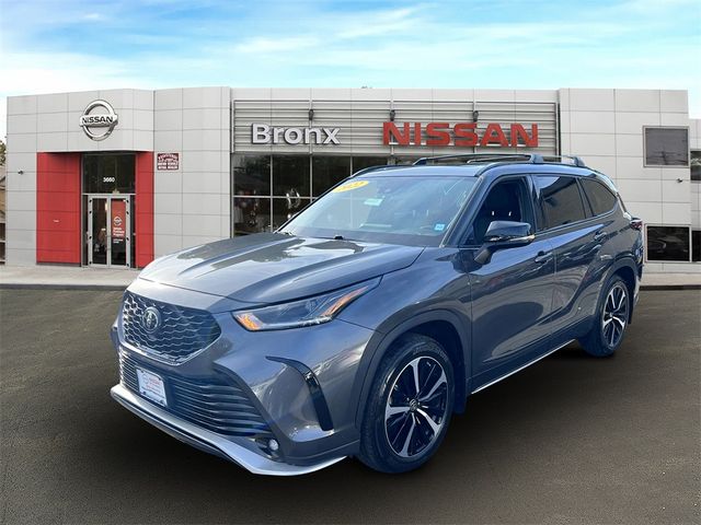 2022 Toyota Highlander XSE