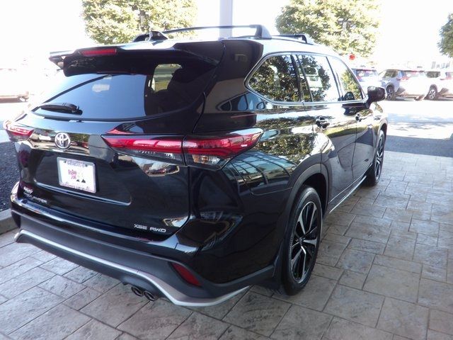 2022 Toyota Highlander XSE