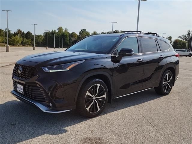 2022 Toyota Highlander XSE