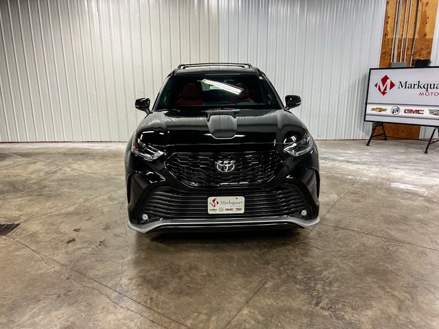 2022 Toyota Highlander XSE