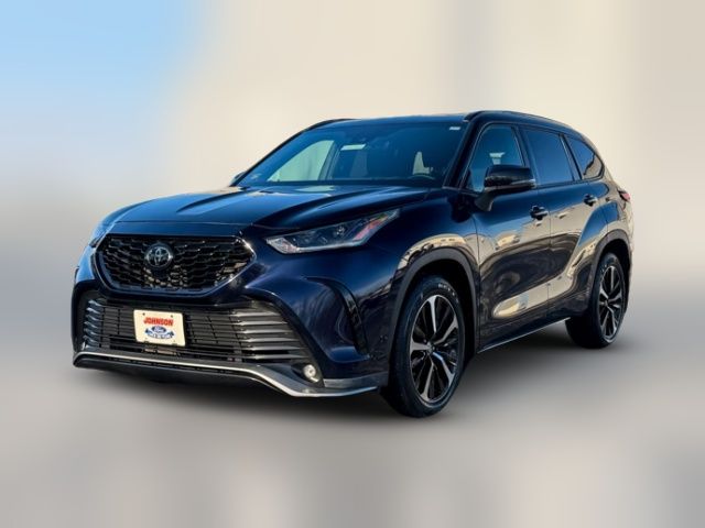 2022 Toyota Highlander XSE
