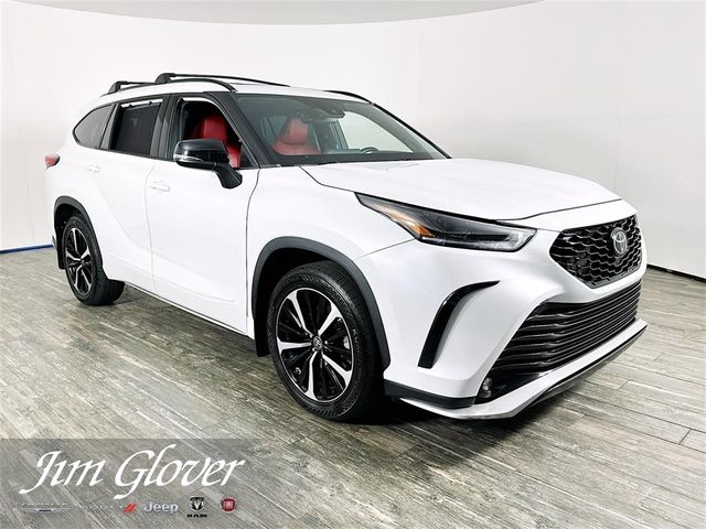 2022 Toyota Highlander XSE