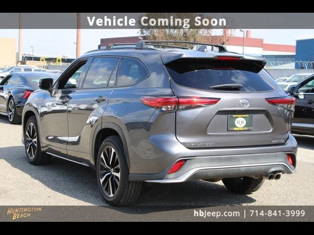 2022 Toyota Highlander XSE