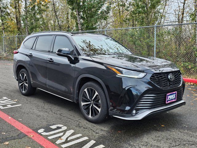 2022 Toyota Highlander XSE