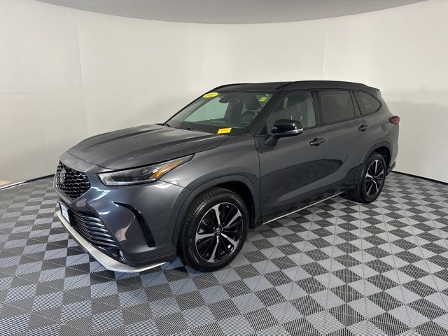 2022 Toyota Highlander XSE