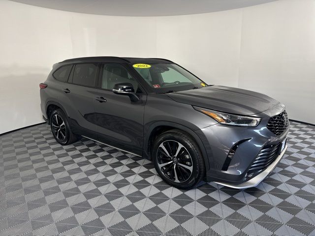 2022 Toyota Highlander XSE