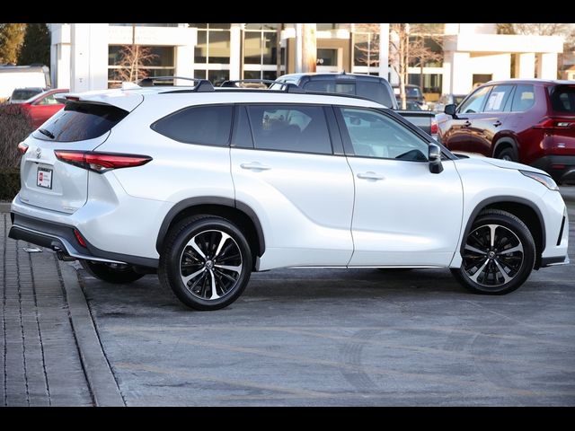 2022 Toyota Highlander XSE