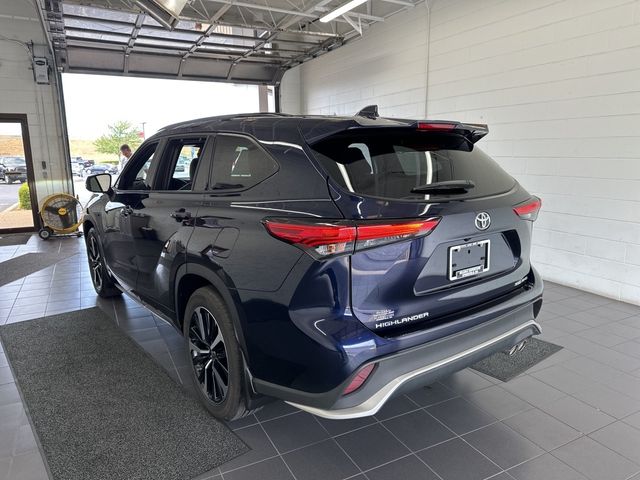 2022 Toyota Highlander XSE