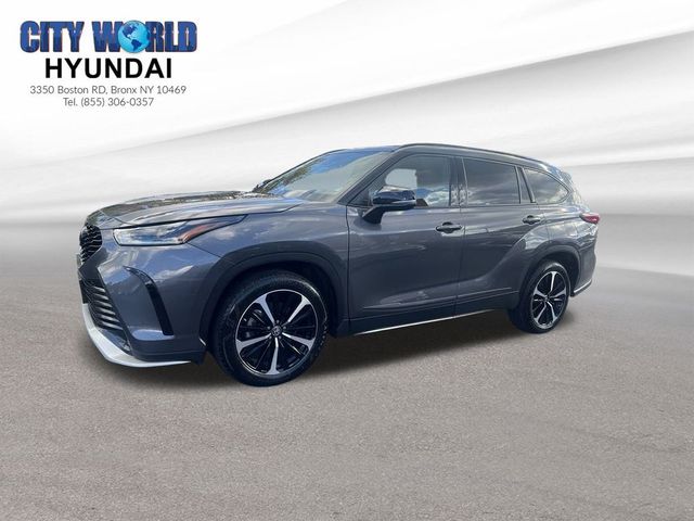 2022 Toyota Highlander XSE