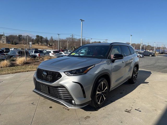 2022 Toyota Highlander XSE