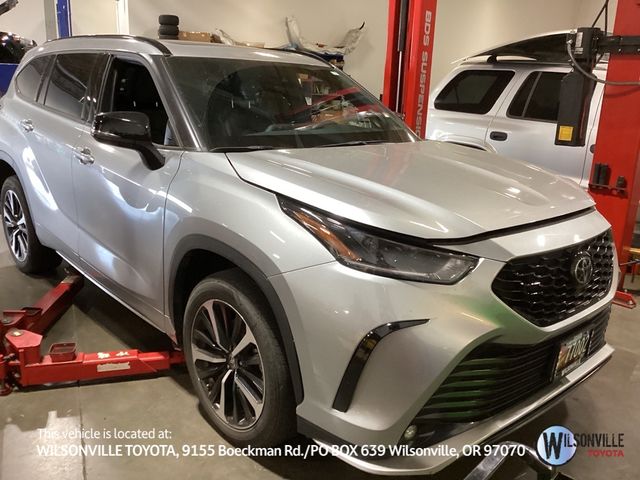 2022 Toyota Highlander XSE