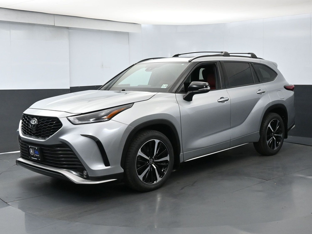 2022 Toyota Highlander XSE