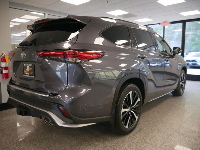 2022 Toyota Highlander XSE