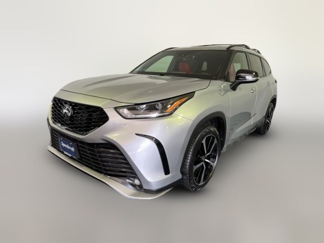 2022 Toyota Highlander XSE