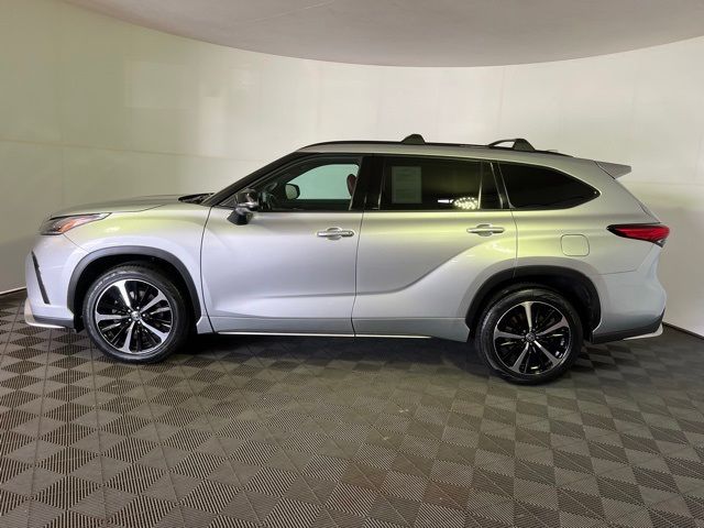 2022 Toyota Highlander XSE