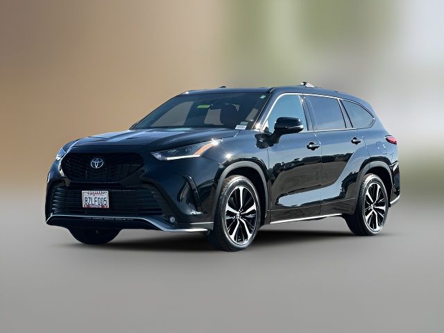 2022 Toyota Highlander XSE