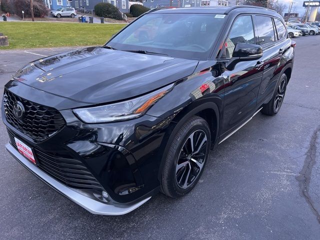 2022 Toyota Highlander XSE