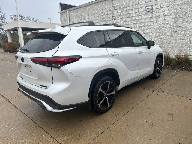 2022 Toyota Highlander XSE