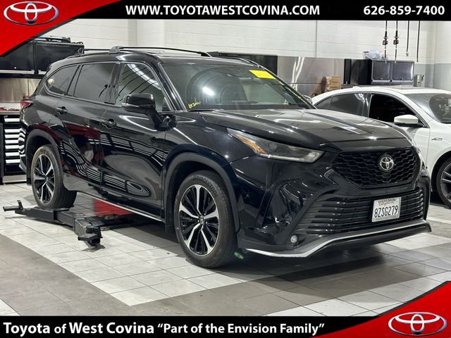 2022 Toyota Highlander XSE